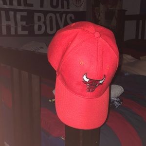 bulls hat pristine condition